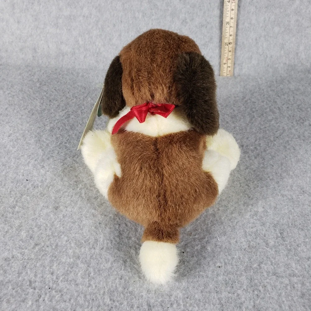 VTG Russ Duke Plush Dog Christmas Gift Holly Berries Red‎ Bow New With Tags